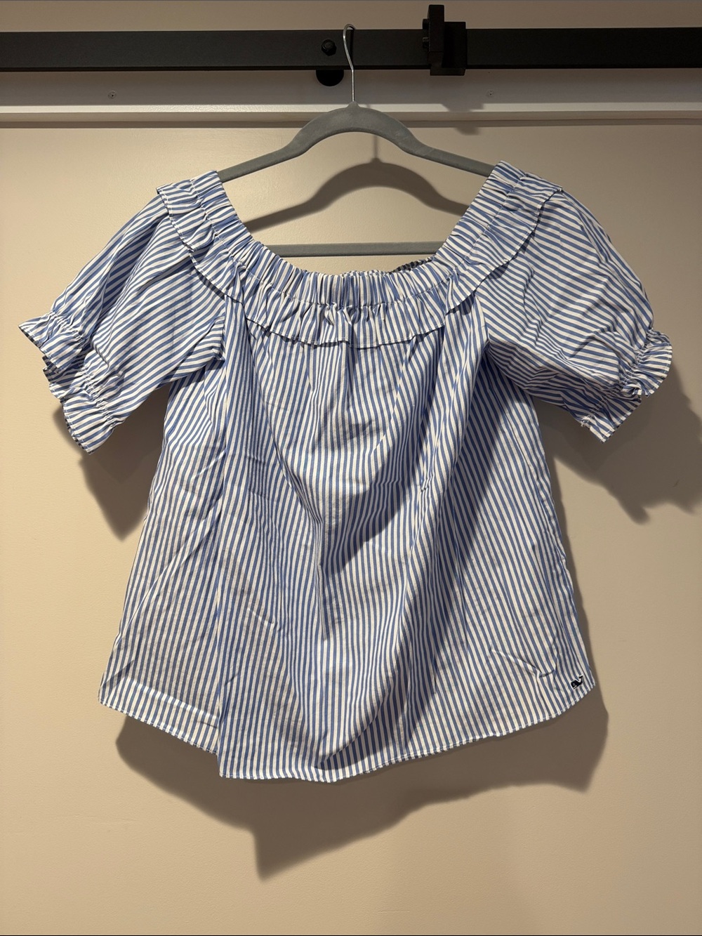 Vineyard Vines Off-Shoulder Blue Stripe Women’s Top